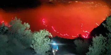 Kebakaran Gunung Rinjani Meluas, Jalur Senaru dan Torean Ditutup Sementara