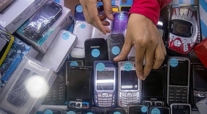 29 Juta Pengguna Masih Pakai 2G, Wacana Penghentian Jaringan Lama Mulai Dikaji ATSI