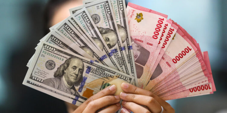 Nilai Tukar Rupiah Diprediksi Melemah Jelang Akhir Mei 2026, Pelaku Pasar Diminta Waspada