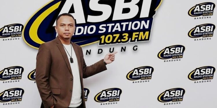 ASBI RADIO STATION, Radio Digital Kabupaten Bandung Siap Mengudara di Jalur Frekuensi Analog Hadirkan Kebahagiaan Baru untuk Pendengar